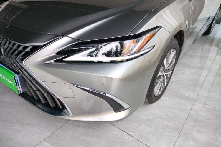 Used Lexus ES 2021 200 Excellence Edition
