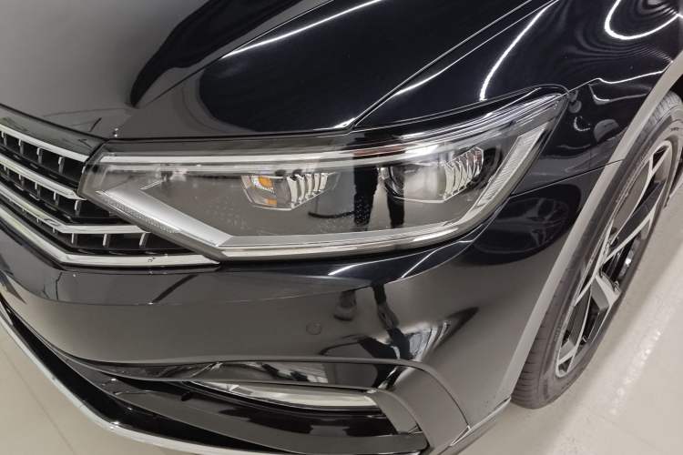 Used Volkswagen Magotan 2023 2 Million Units Commemorative Edition 330TSI DSG Luxury Version