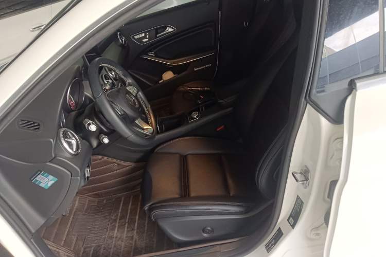 Used Mercedes-Benz CLA 2018 CLA 200 Style Edition Left Front Seat