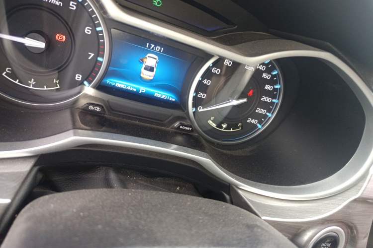 Used Geely Auto Emgrand 2017 Sedan Million Edition 1.5L CVT Luxury Model Odometer Close Up