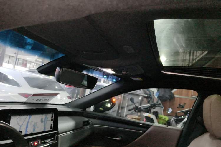 Used Lexus ES 2022 200 Excellence Edition
