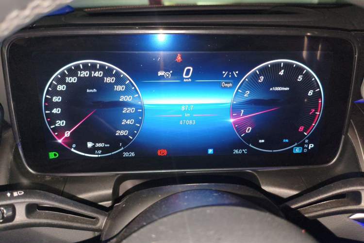 Used Mercedes-Benz GLC 2023 GLC 300 L 4MATIC Luxury 7-Seater
