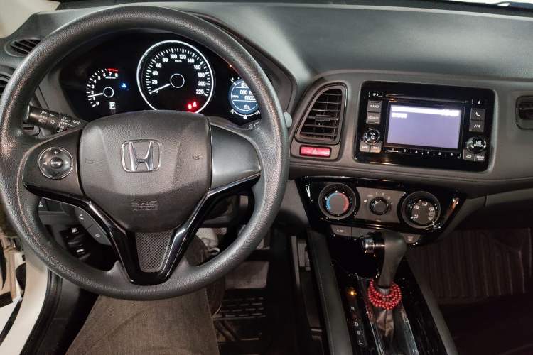 Used Honda Vezel 2017 1.5L CVT 2WD Comfort Model Center Console