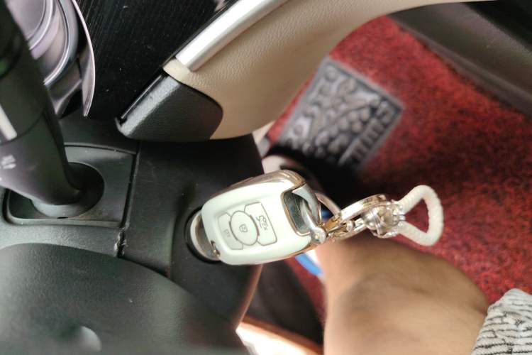 Used Buick Verano 2015 Sedan 15S Manual Leading Model Vehicle Key