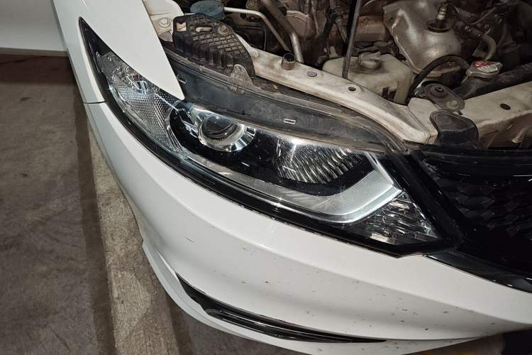 Used Honda Jade 2014 1.8L Automatic Comfort Elite Version 5 Seats
