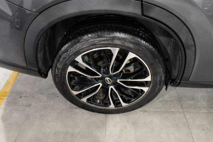 Used GAC Trumpchi GS4 PLUS 2022 270T Automatic Galaxy Edition Right Rear Wheel Hub