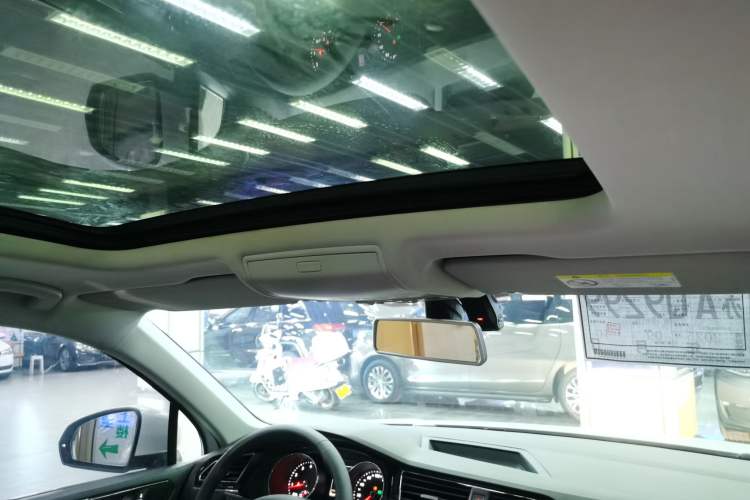 Used Volkswagen Tiguan L 2019 330TSI Automatic Two-Wheel Drive Panoramic Comfort Edition China V Standard