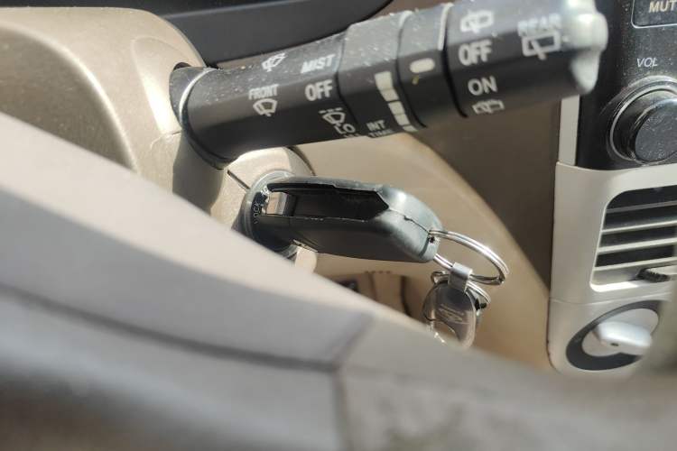 Used Chery Fengyun 2 2010 Hatchback 1.5L Powerful Model Vehicle Key