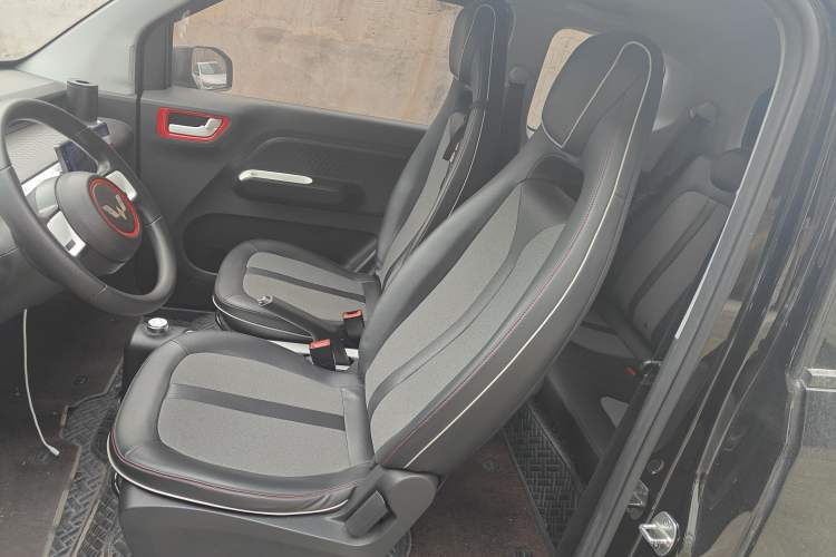 Used Wuling Hongguang MINIEV 2022 GAMEBOY 300km Enthusiast Model with Lithium Iron Phosphate