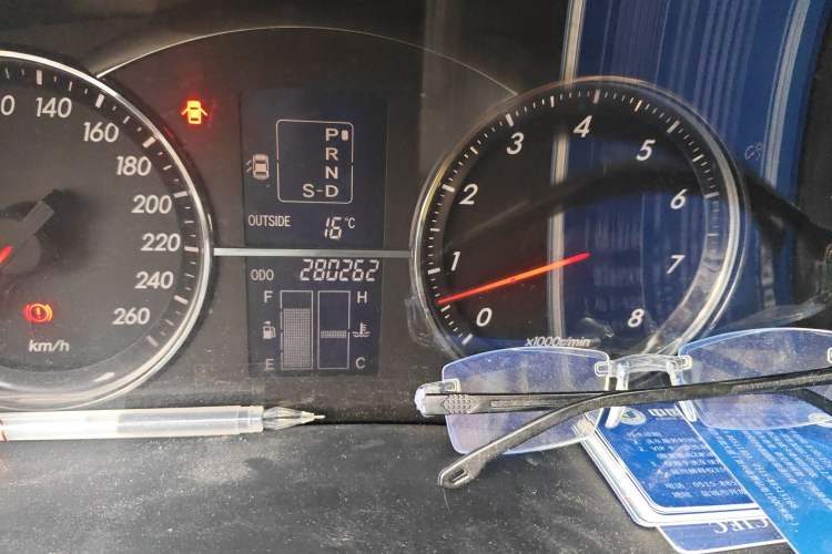 Used Toyota Reiz 2007 2.5S Leather Sunroof Version Odometer Close Up