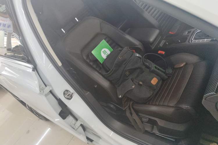 Used Volkswagen Variant 2016 380TSI Two-Wheel-Drive Style Edition Right Front Seat