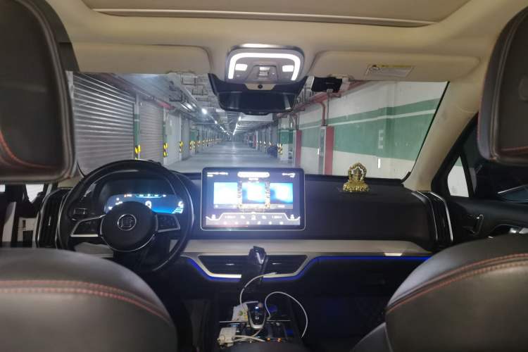 Used BYD Tang New Energy 2018 DM 2.0T All-Wheel Drive Smart Connect Elite 7-Seater China V Emission Standard