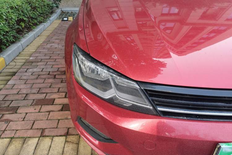 Used Volkswagen Lamando 2018 280TSI DSG Comfort Edition Right Front Headlight