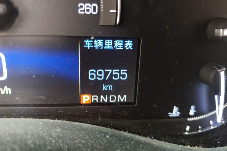 Used Cadillac ATS-L 2017 28T Tech Edition Odometer Close Up