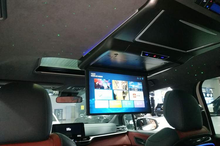 Used Toyota Granvia 2024 2.5L Hybrid Comfort Edition Headliner