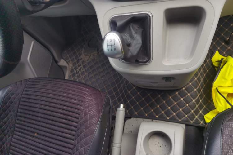 Used JAC Refine M3 2021 PLUS IKEA High-Power Edition 1.5T Luxury Model Gear Lever