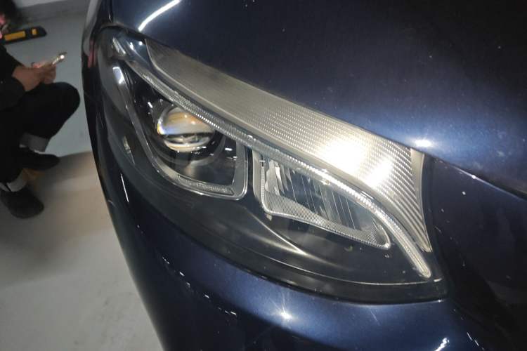 Used Mercedes-Benz GLC 2018 Facelifted GLC 260 4MATIC Dynamic Edition Right Front Headlight