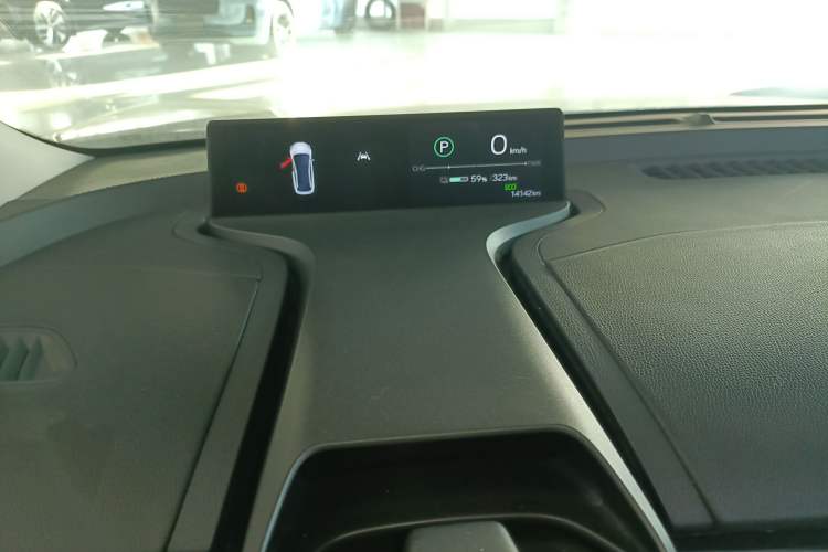 Used Toyota bZ3 2023 616 km Long-Range Premium
