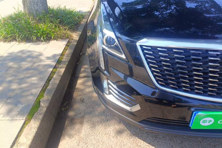 Used Cadillac XT5 2018 25T Luxury Model

