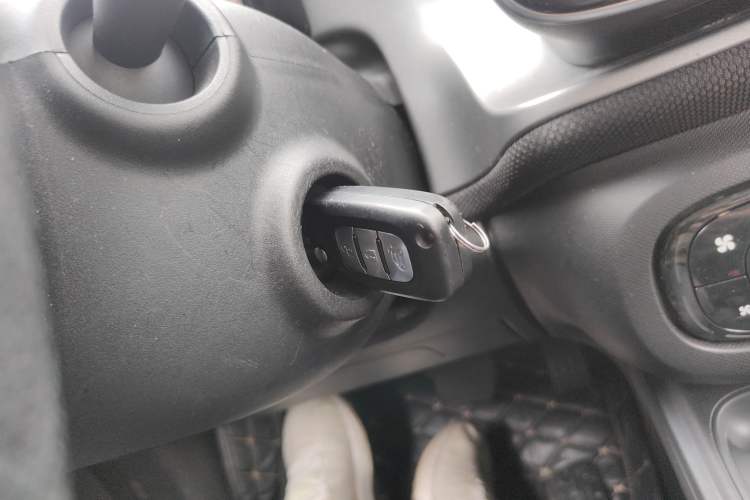 Used smart forfour 2016 0.9T 66 kW Pioneer Edition Vehicle Key