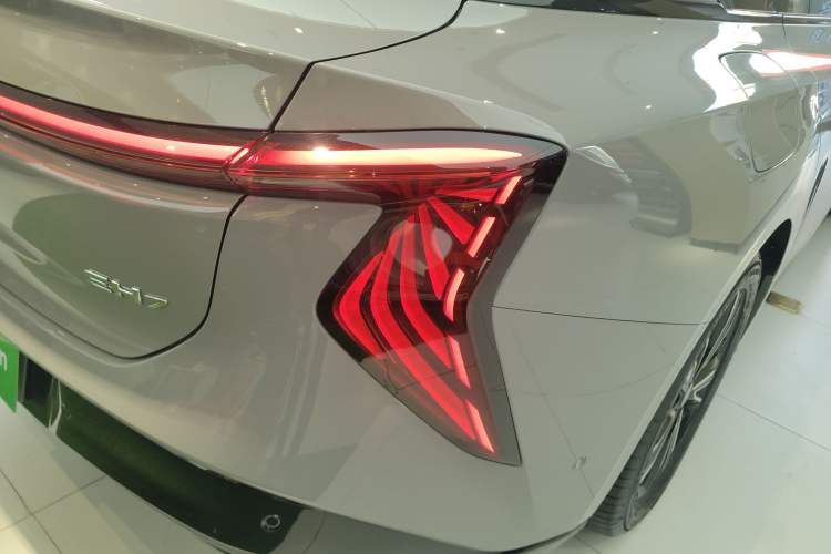 Used Hongqi EH7 2025 600 Smart Selection Edition