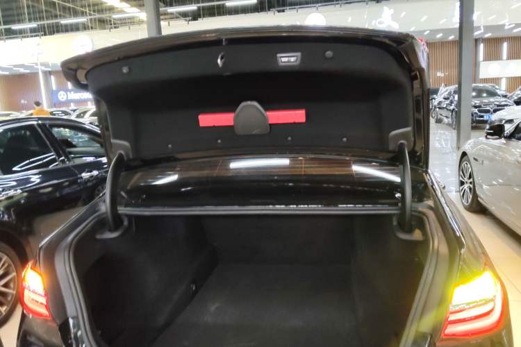 Used BMW 7 Series 2016 730Li Leading Model
