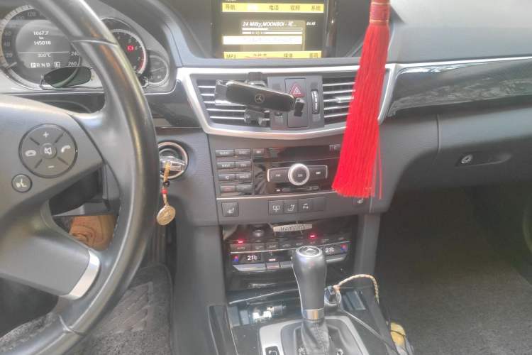 Used Mercedes-Benz E-Class 2011 E 260 L CGI Fashion Model