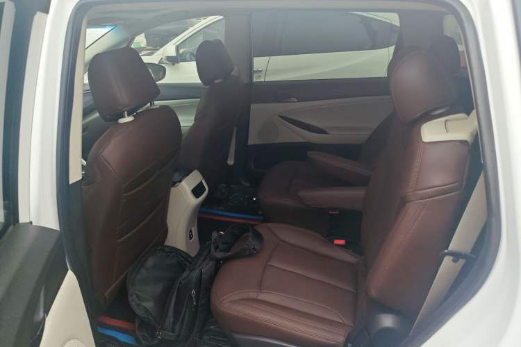 Used Buick GL6 2019 18T 6-Seater Elite Version China V Standard Left Rear Seat