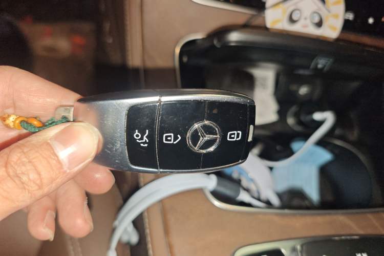 Used Mercedes-Benz E-Class 2021 Facelift E 260 L
