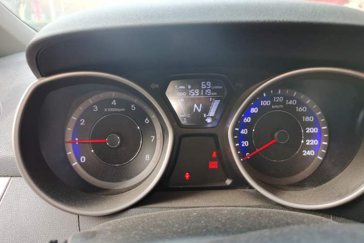 Used Hyundai Elantra (5th Generation / Langdong) 2012 1.6L Automatic Fashion Edition