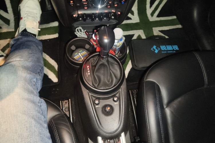 Used MINI Countryman 2014 1.6T COOPER S ALL4 Gear Lever