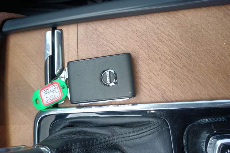 Used Volvo S90 2020 Facelifted T5 Zhiyi Luxury Edition