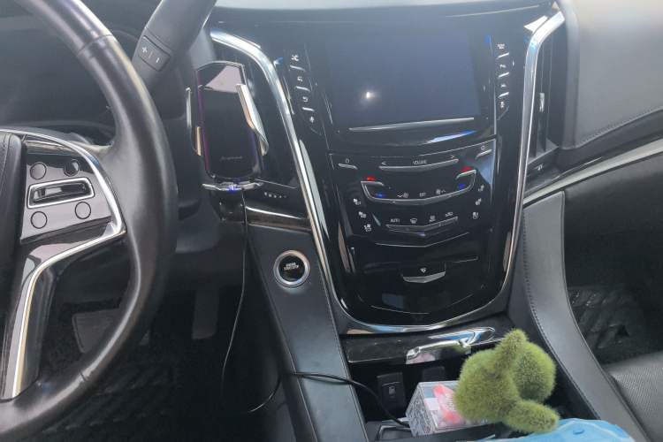 Used Cadillac Escalade 2017 6.2L ESV Platinum Edition Extended-Length Version