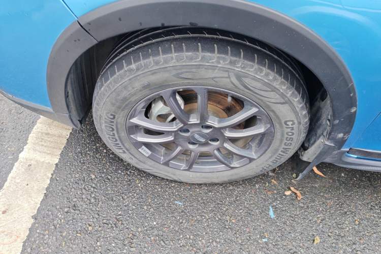 Used Geely Auto Vision X3 2021 PRO 1.5L CVT Deluxe Model
