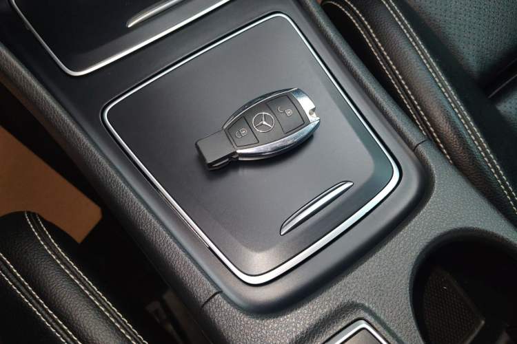 Used Mercedes-Benz GLA 2017 GLA 200 Sport Edition Vehicle Key