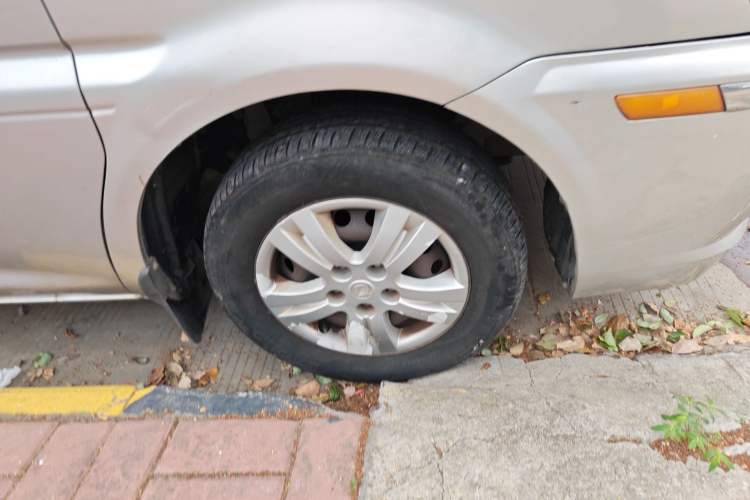 Used FORTHING Lingzhi 2016 M3L 1.6L 7-Seater Standard Model
