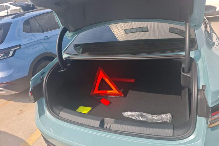 Used Volkswagen Passat 2025 Pro 380TSI Starry Dragon Luxury Edition
