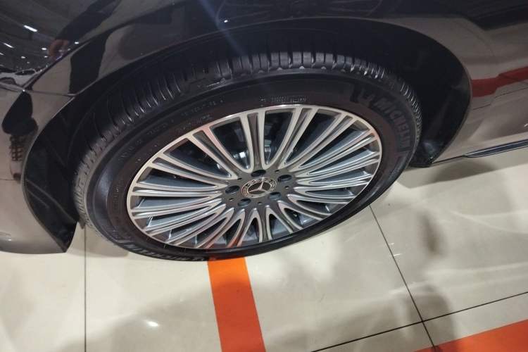 Used Mercedes-Benz E-Class 2021 Restyled E 300 L Luxury Edition