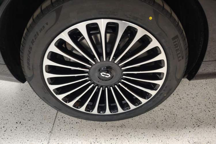 Used Hima AITO M9 2025 Extended-Range Ultra Version 52 kWh 6-Seater