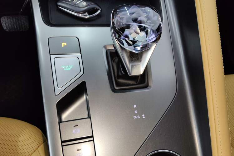 Used Roewe RX5 2023 1.5T Prestige Sliding-Screen Version