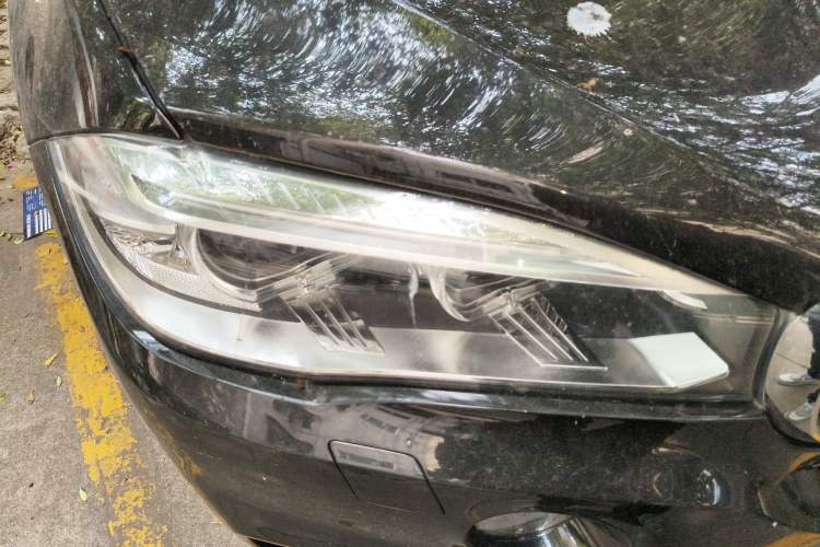 Used BMW X5 2017 xDrive28i
