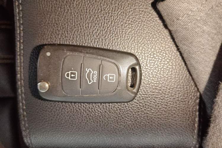 Used Kia K2 2015 Sedan 1.4L Automatic GLS Vehicle Key