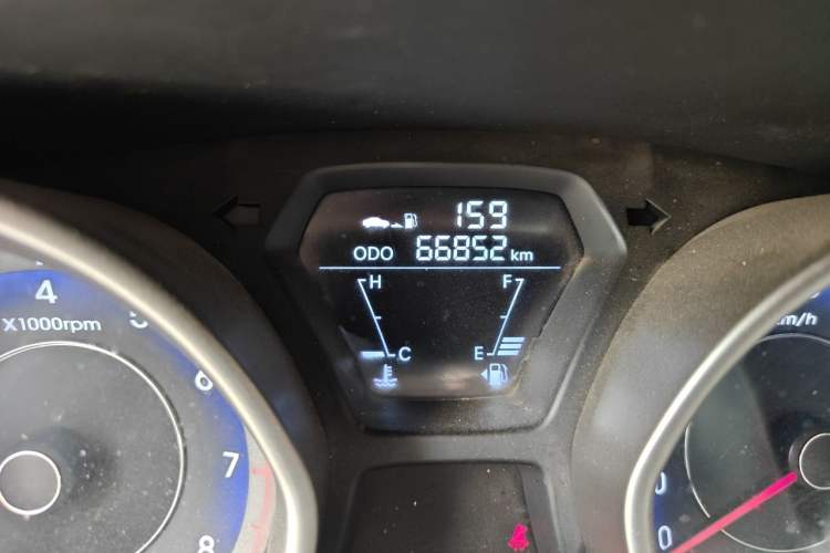 Used Hyundai Elantra (5th Generation / Langdong) 2015 1.6L Manual Fashion Edition
