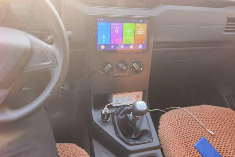 Used Wuling Hongguang PLUS 2019 1.5T Manual Standard Edition 5 Seats
