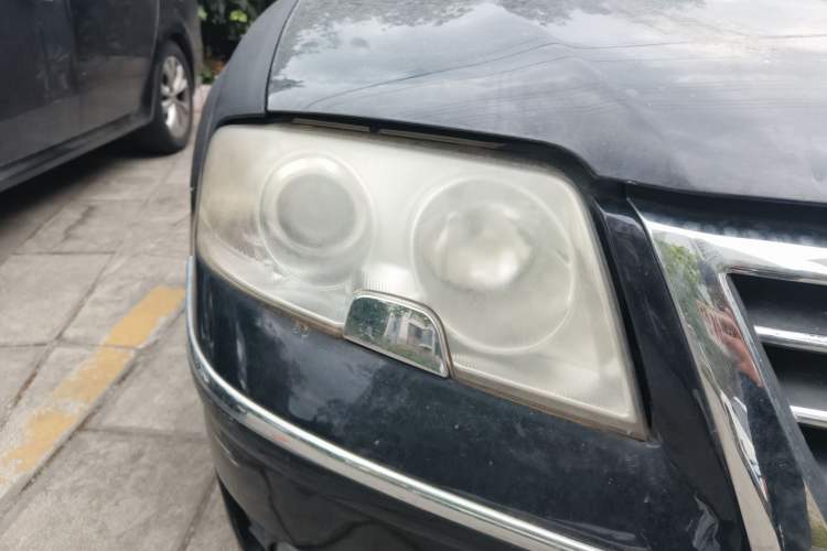 Used Volkswagen Passat 2007 1.8T Manual Luxury Model Right Front Headlight