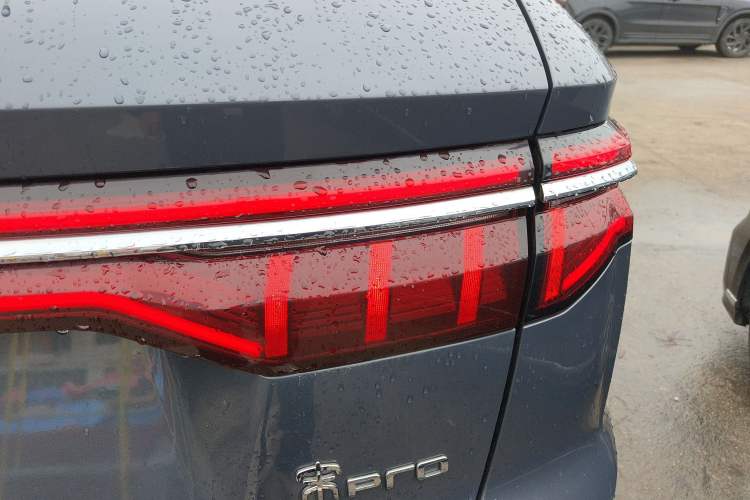 Used BYD Song Pro 2019 1.5T Automatic Elite Edition Right Rear Taillight