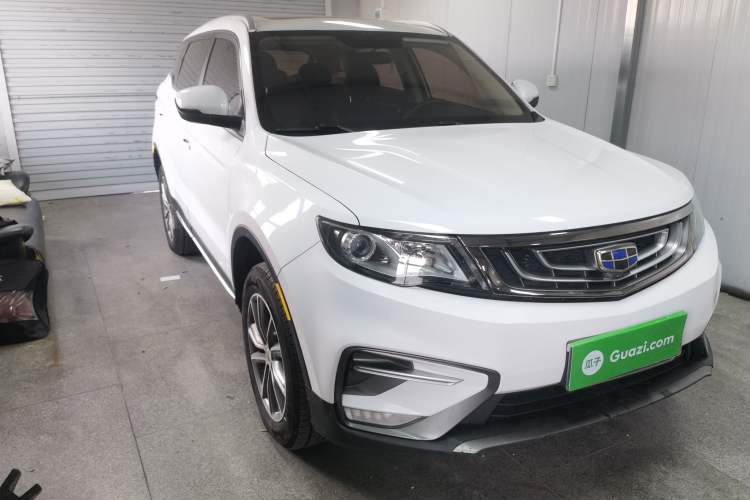 Used Geely Auto Emgrand X7 Sport 2018 1.8TD Automatic Two-Wheel Drive Zhiya Model Front Right 45 Deg