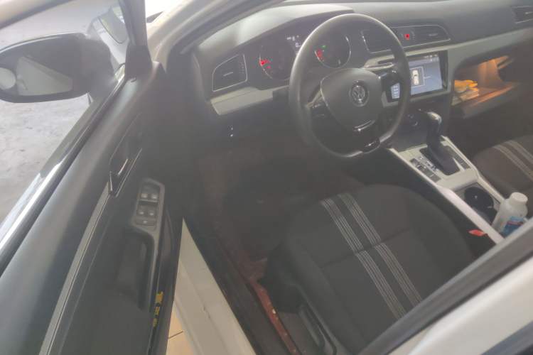 Used Volkswagen Lamando 2017 230TSI DSG Fashion Edition Driver Seat