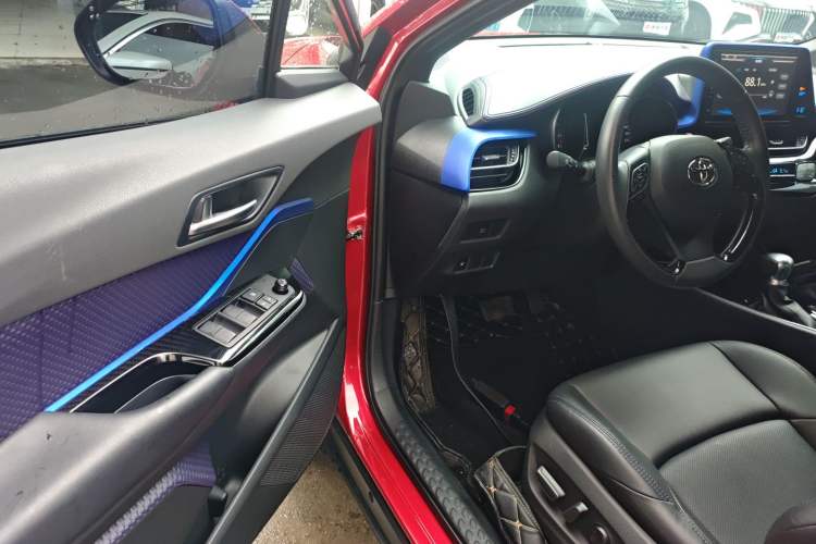 Used Toyota C-HR 2020 2.0L Luxury Edition Driver Seat