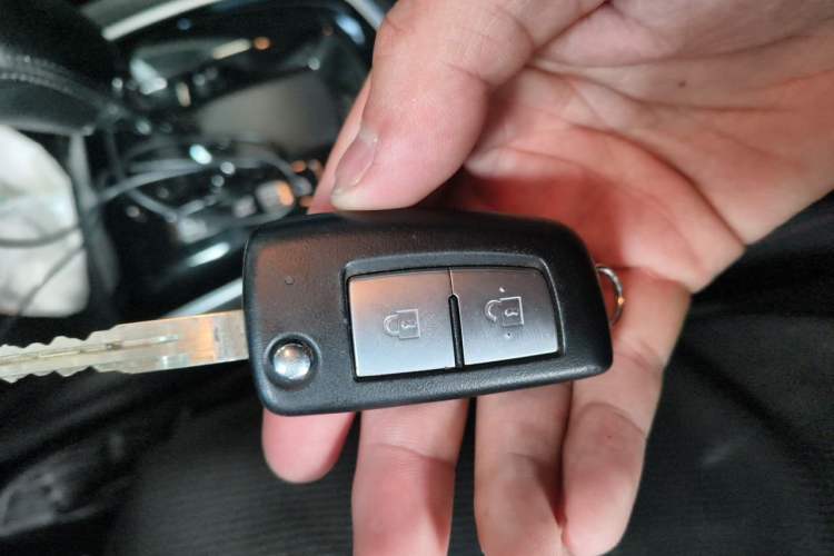 Used Nissan Qashqai 2017 2.0L CVT Smart Enjoyment Version China V Standard Vehicle Key